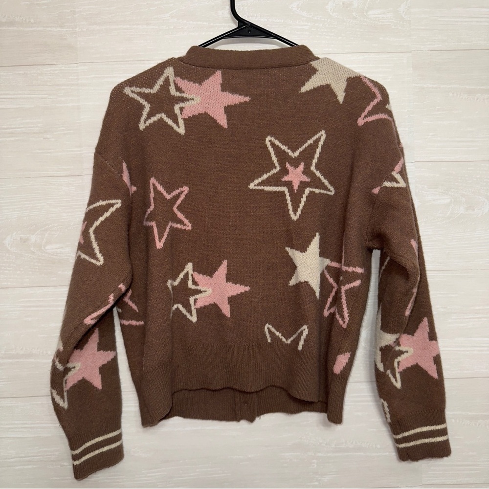 Celebrity Pink Women's Brown Star Print Button Front Cardigan Sweater size large - Picture 8 of 8